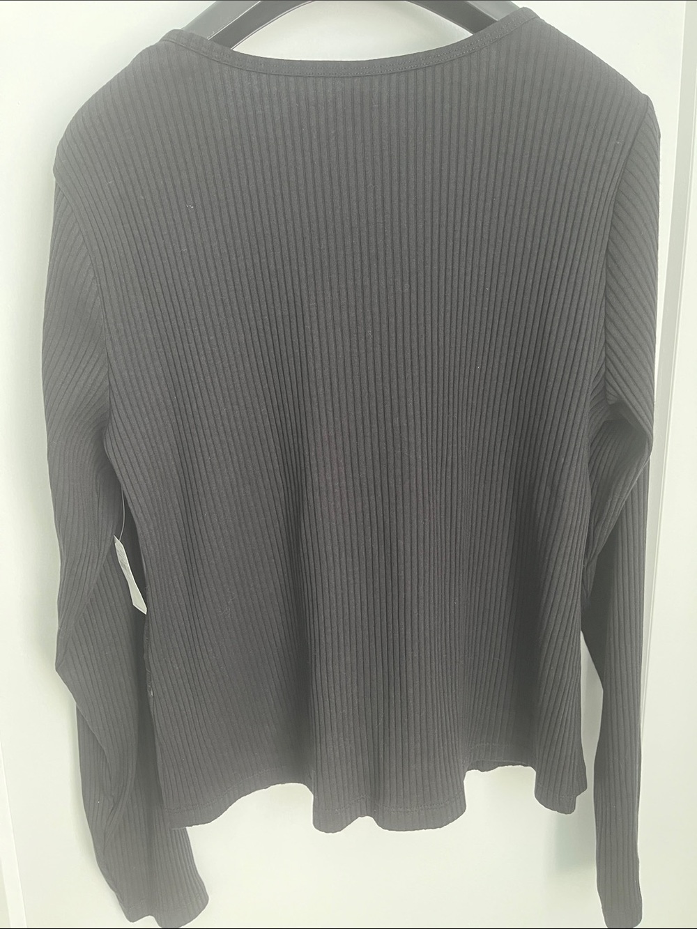 Old Navy Black Ribbed Lace-Trim Button-Down Top - Picture 3 of 5